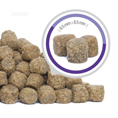Senior Mini, 7 kg | Dry food with adapted calorie content to keep small senior dogs in lean shape
